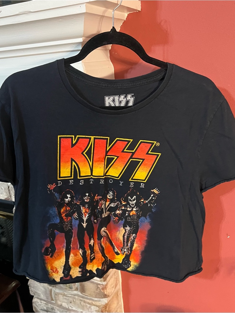 KISS Black Cropped Tee with Yellow-Orange Logo and Band Graphic